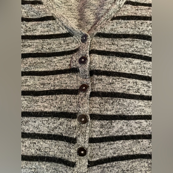 Reitmans top grey with black stripes. Stretchy fabric button down v neck sweater - Picture 8 of 10
